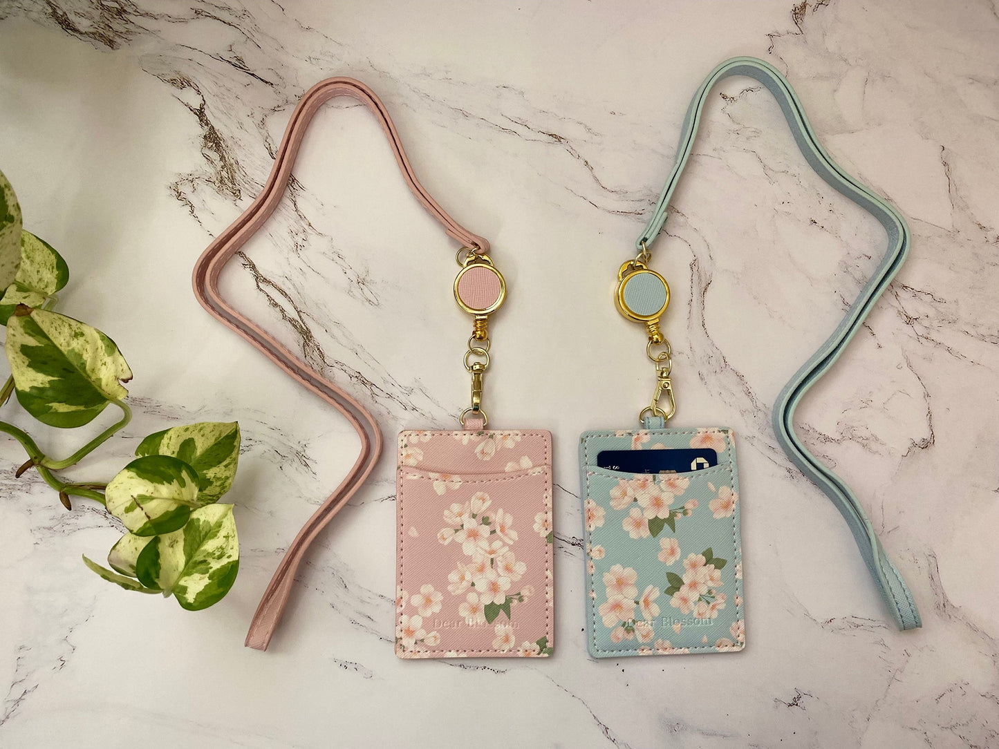 ID Badge Display with Credit Card Holder and Retractable Reel, Id card, Lanyard id holder, Id wallet lanyard, Stretchable, Valentines